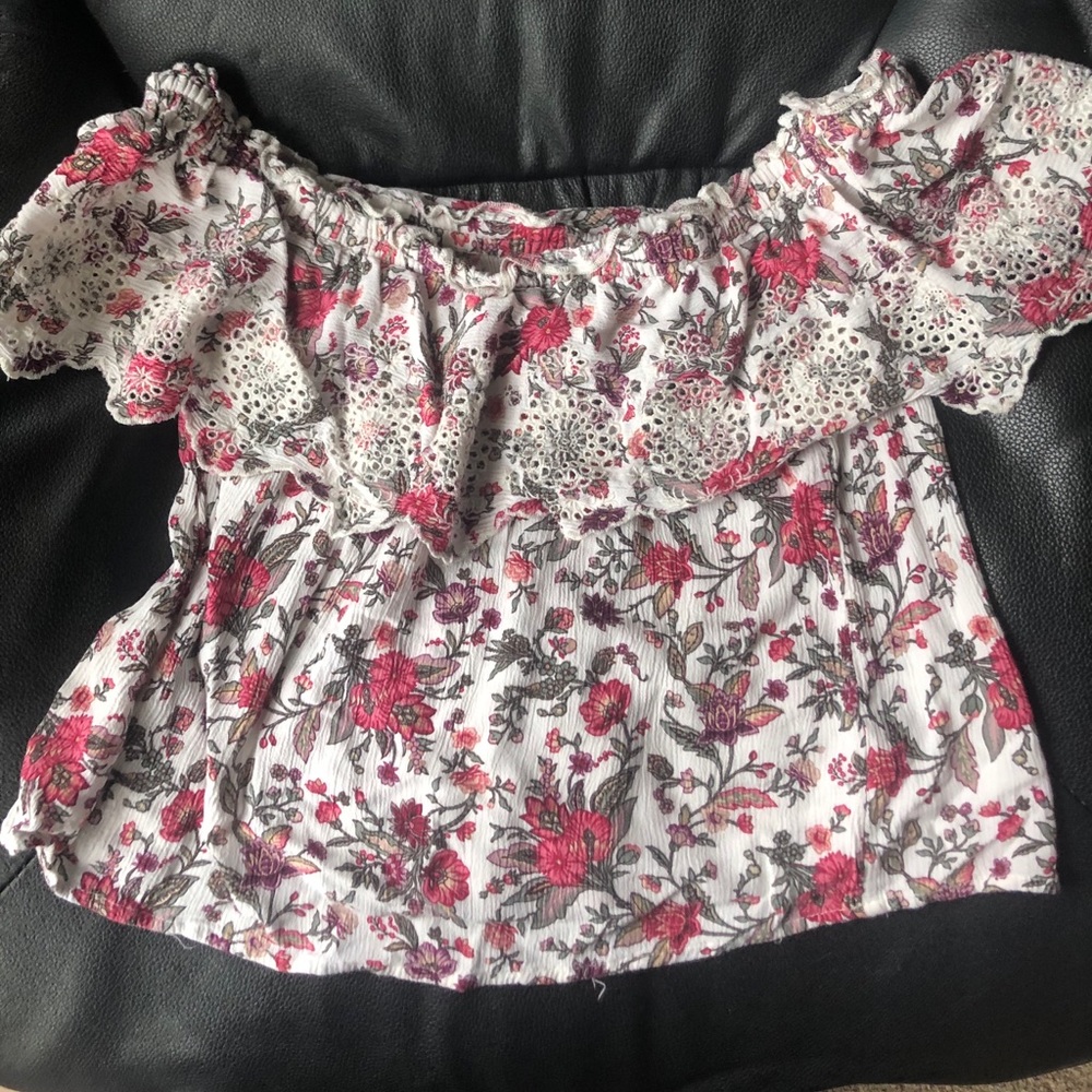 American Eagle Off the Shoulder Top Sz Small